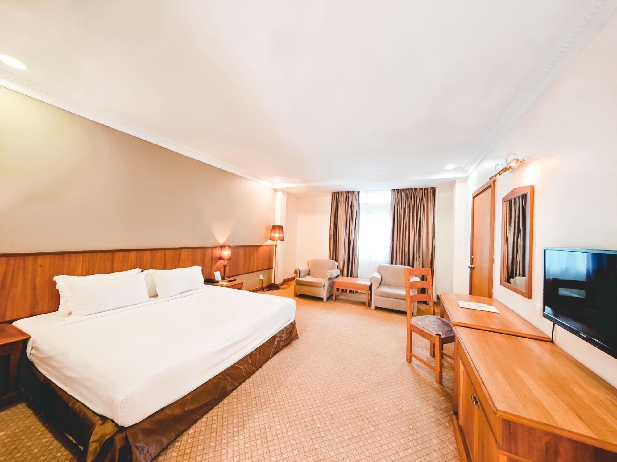 สตาร์ ลอดจ์ Hotel กัมปงเจอรูดง ภายนอก รูปภาพ
